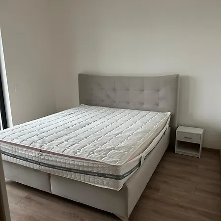 2 In Downtown,free Parking,late Check-out,big Balcony Apartamento