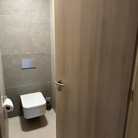 2 In Downtown,free Parking,late Check-out,big Balcony Bratislava